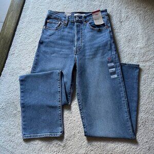 NWT Levi’s Ribcage Straight Full Length High Rise Women’s Jeans Size 29/32